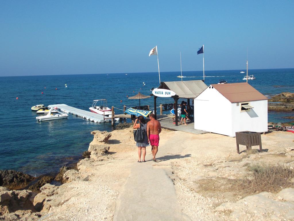 Mythical Sands Resort - Antonios Paralimni Buitenkant foto